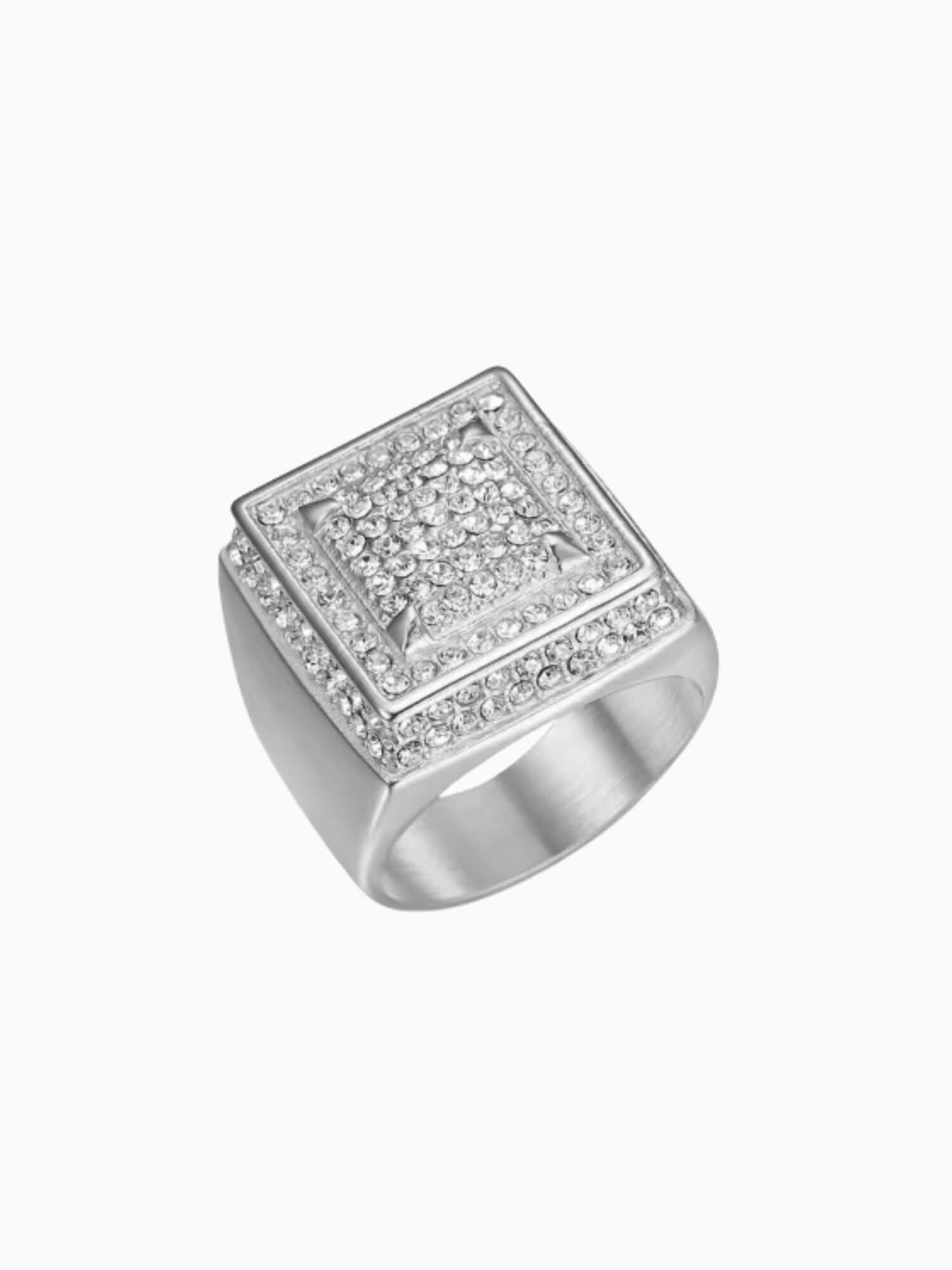 Anillo box ICED OUT de plata con piedras VVS CZ engastadas a mano y diseño de lujo de Carpe Ice.