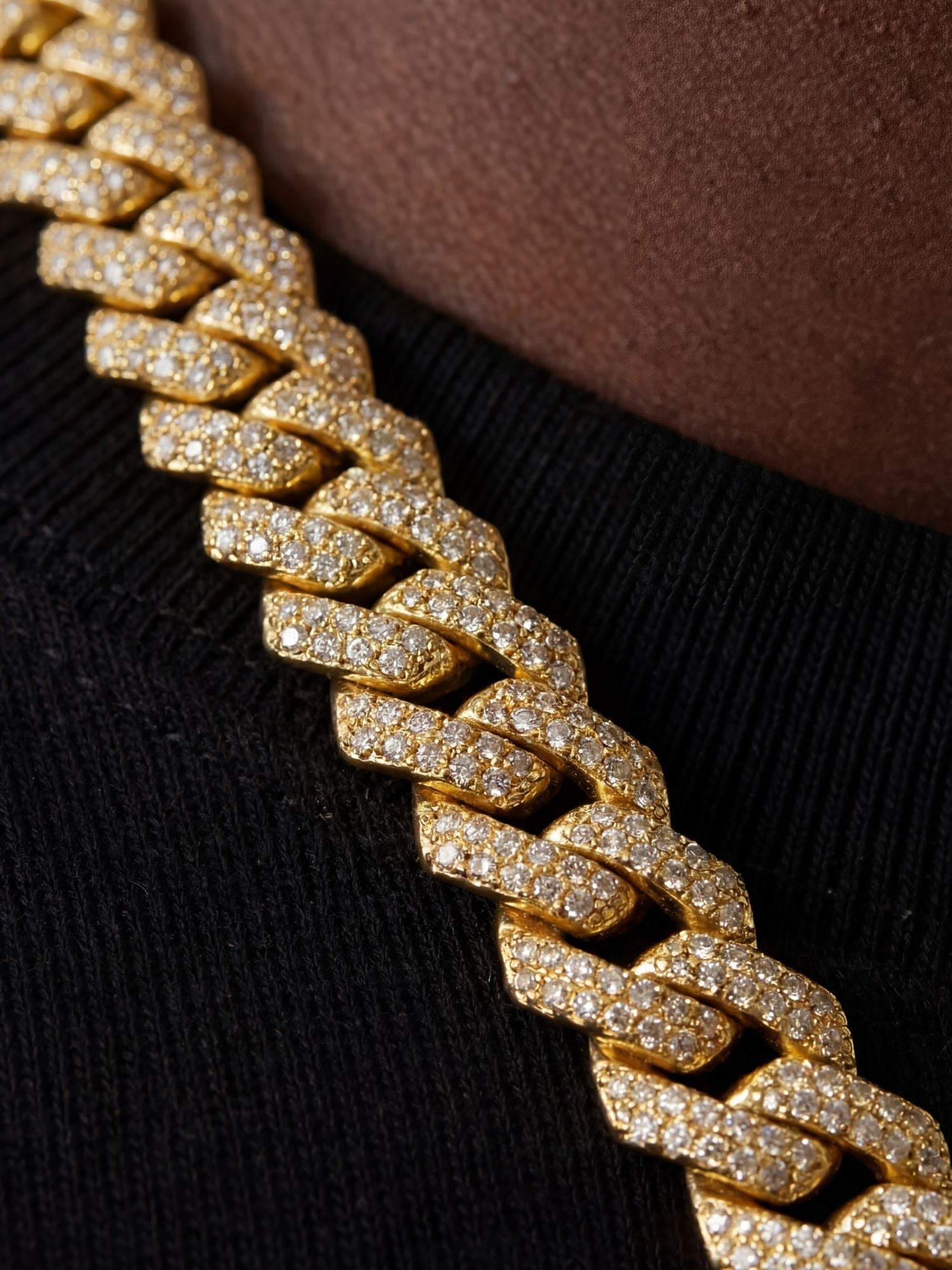 Cuban Link Ketting Goud ICED OUT 6MM,8MM & 10MM met fonkelende VVS CZ gesimuleerde zirkonia stenen.