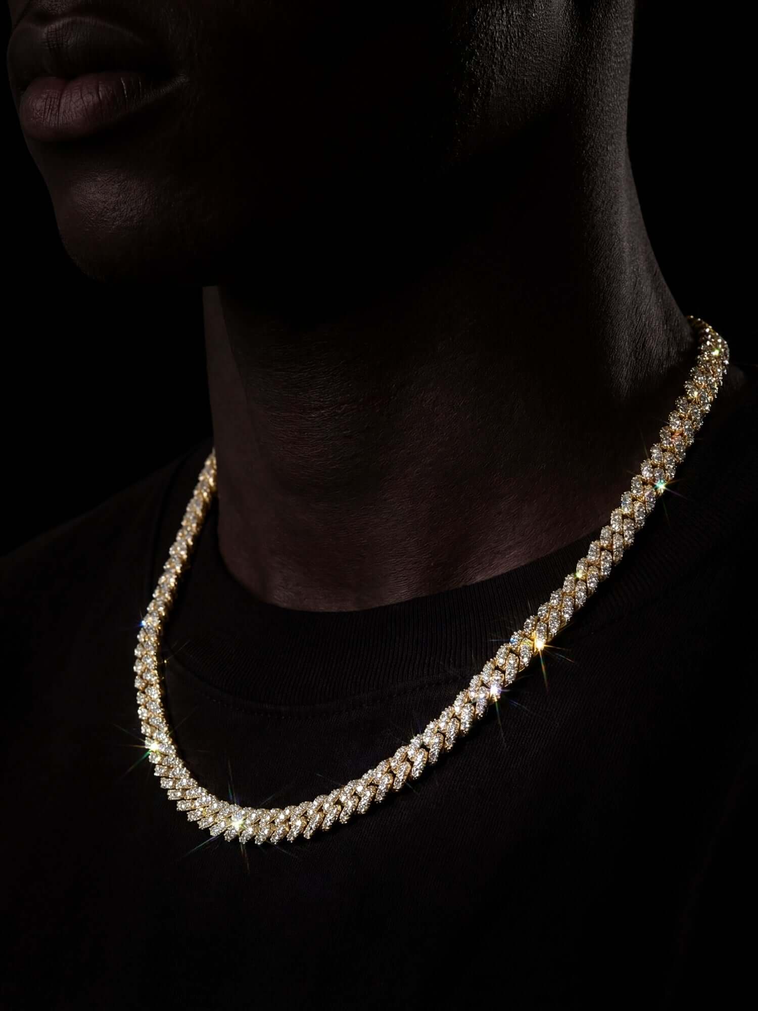 Cuban Link Ketting Goud ICED OUT (6mm, 8mm & 10mm)