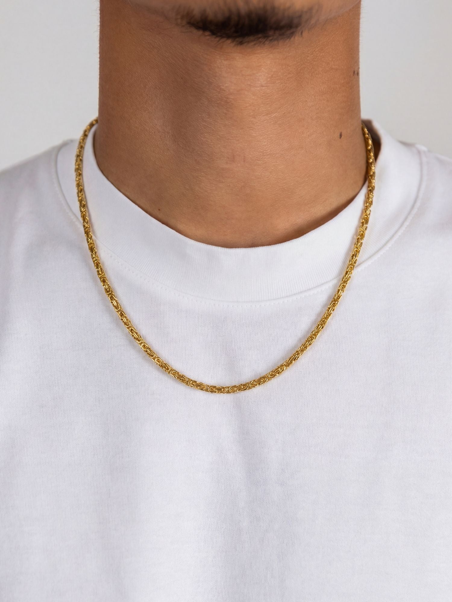 Konings Ketting 18K Goud Verguld (2.5mm) gedragen om de hals, 18K goud vergulde koningsschakel ketting van 925 sterling zilver