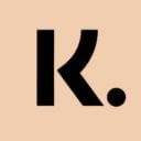 Logo van K. op een beige achtergrond met een minimalistisch ontwerp.