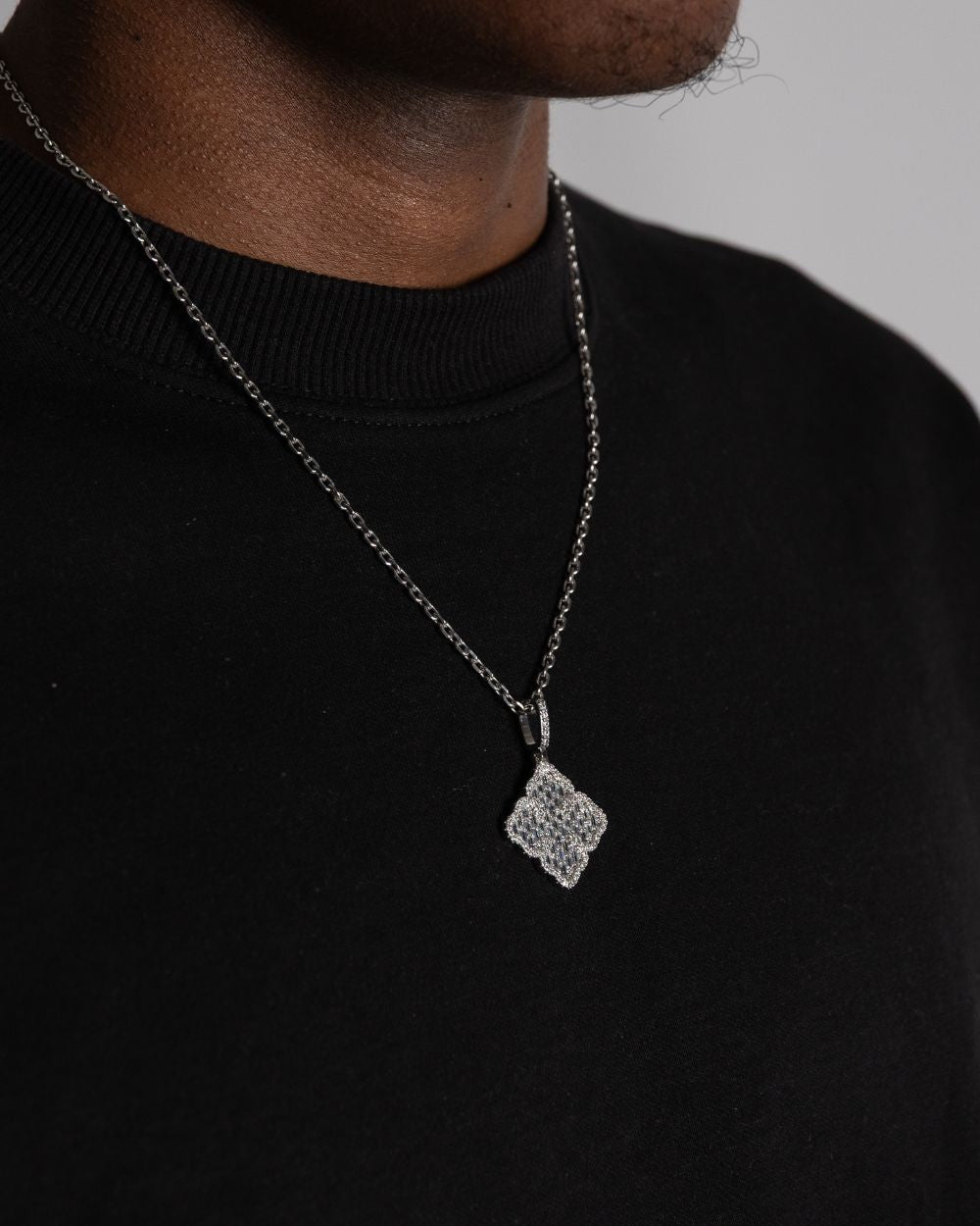 ICED OUT Kleeblatt Anhänger Silber 925 Sterling