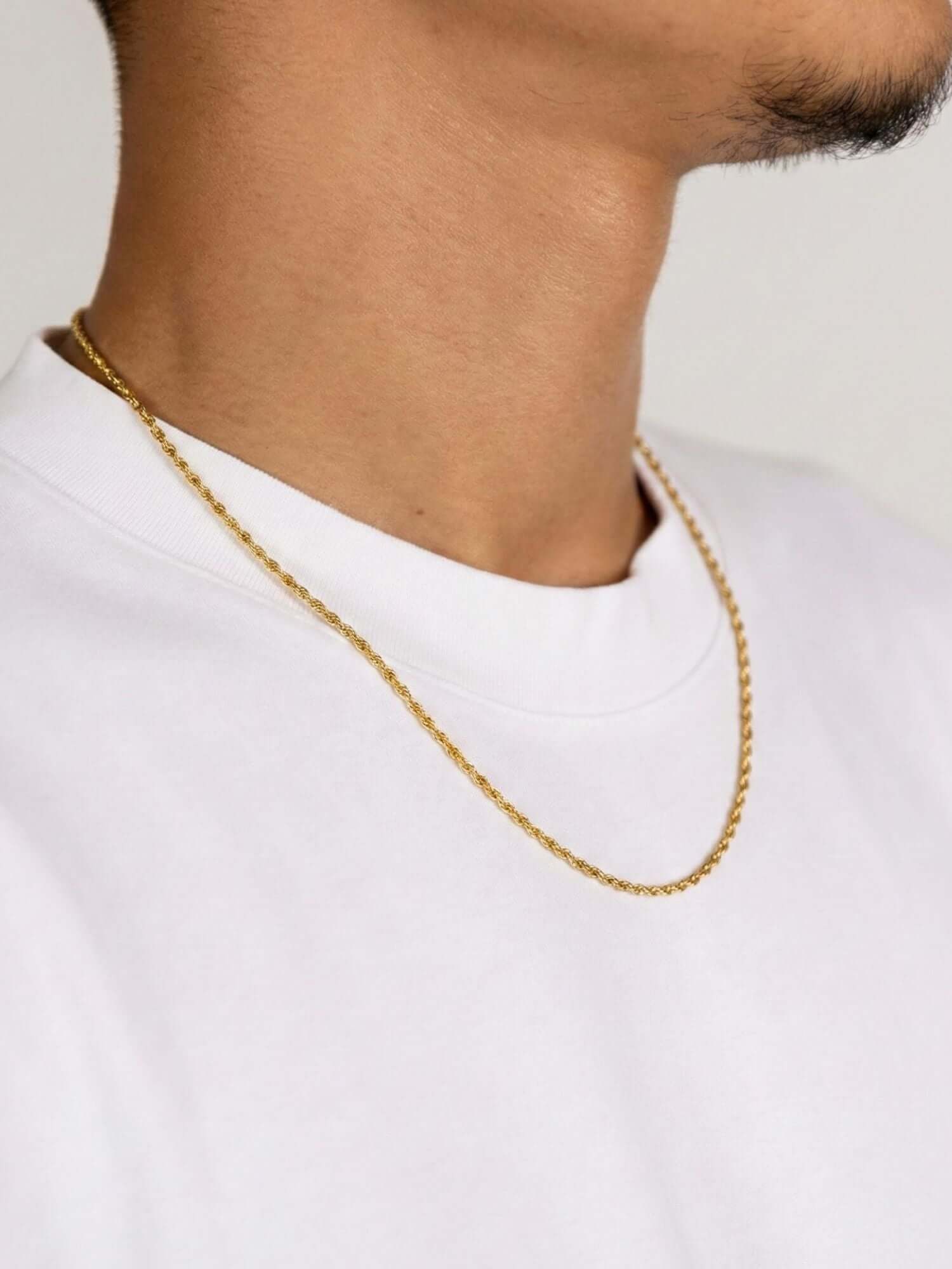 Rope chain 18K gold plated (1.5mm) worn around the neck, 18K gold plated rope chain