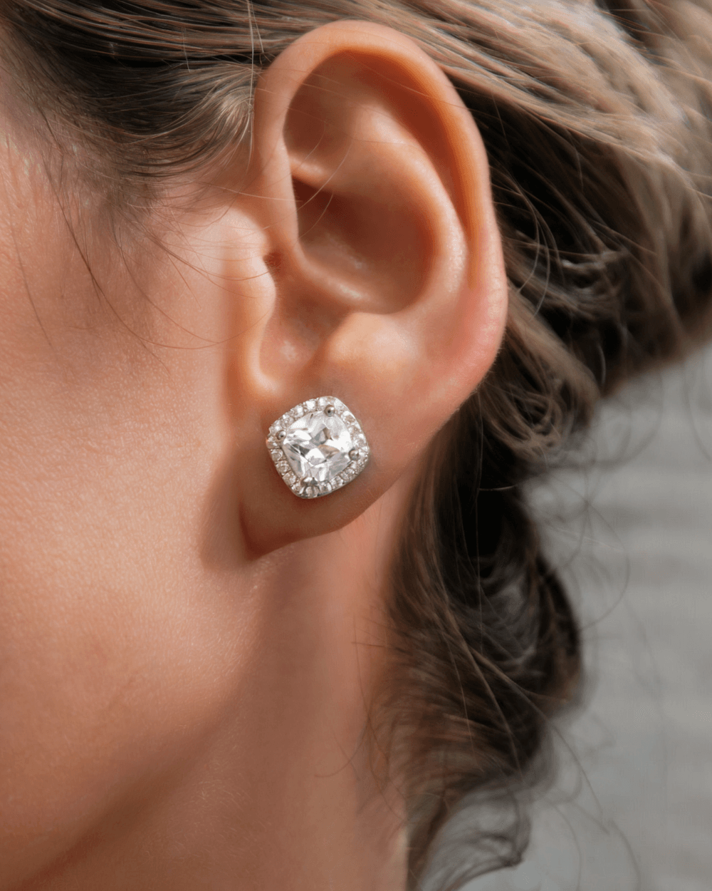 MOISSANITE Vierkante DIAMOND STUDS 7.5MM WITGOUD - Carpeice