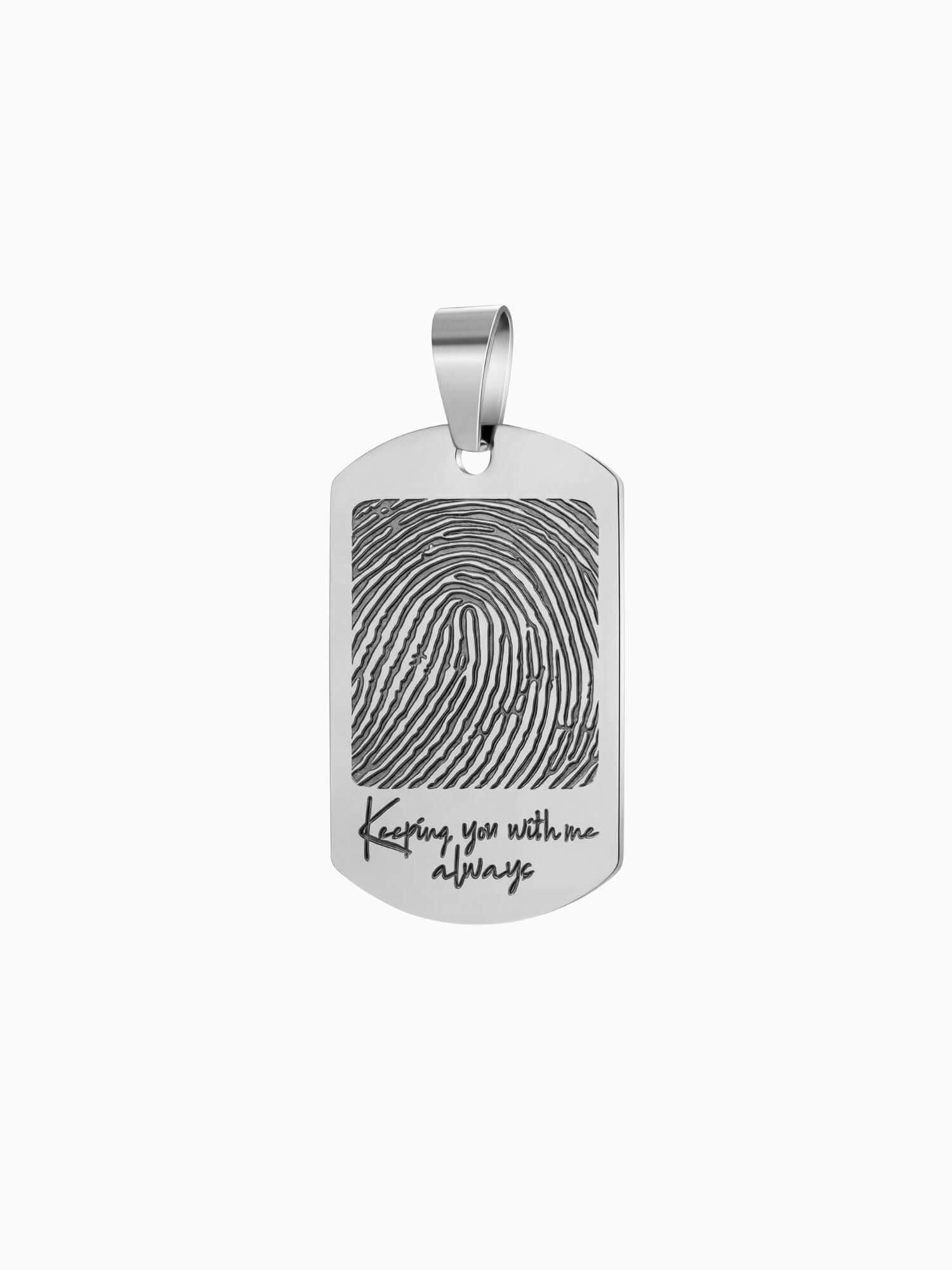 Dog Tag Hanger Zilver (Graveren) met vingertopafbeelding en boodschap 'Keeping you with me always'.