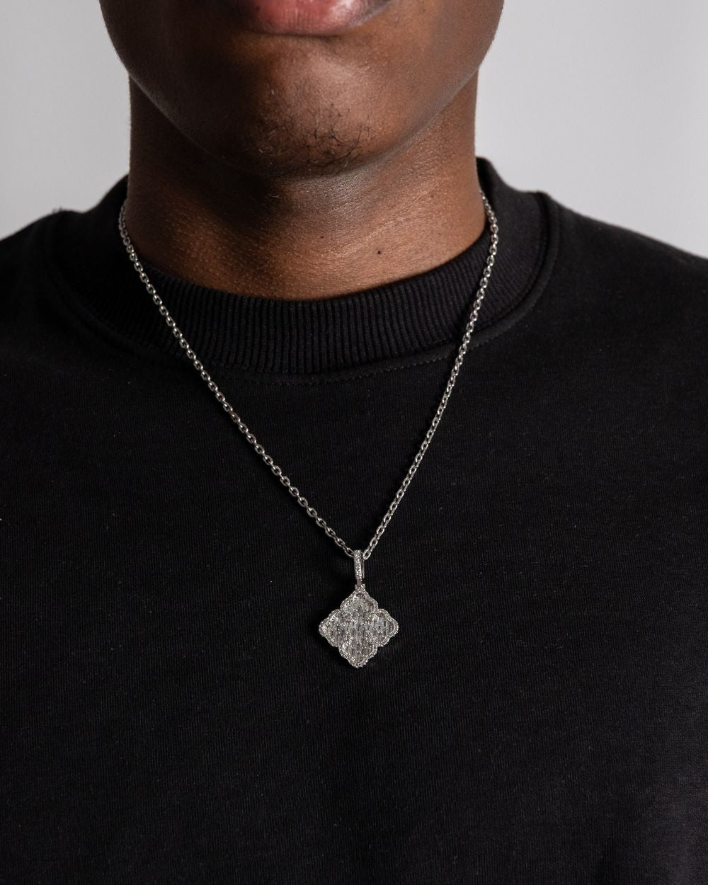ICED OUT Kleeblatt Anhänger Silber 925 Sterling