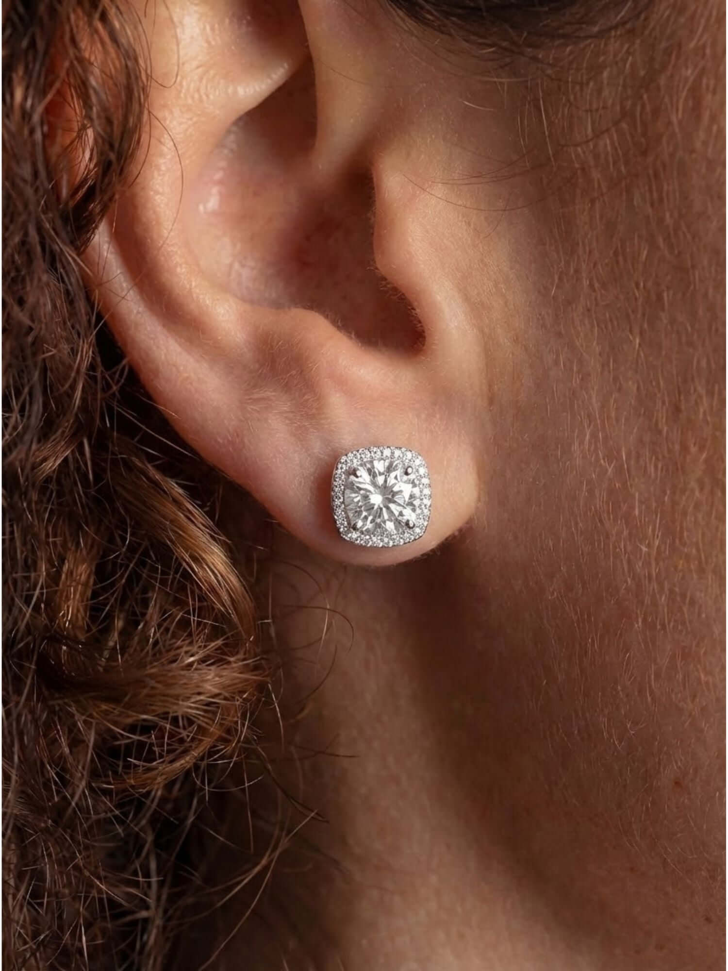 Orecchini quadrati in Moissanite 7.5MM, stud quadrato in moissanite da indossare all’orecchio, placcato in oro bianco su Argento sterling 925, VVS D, scintillio